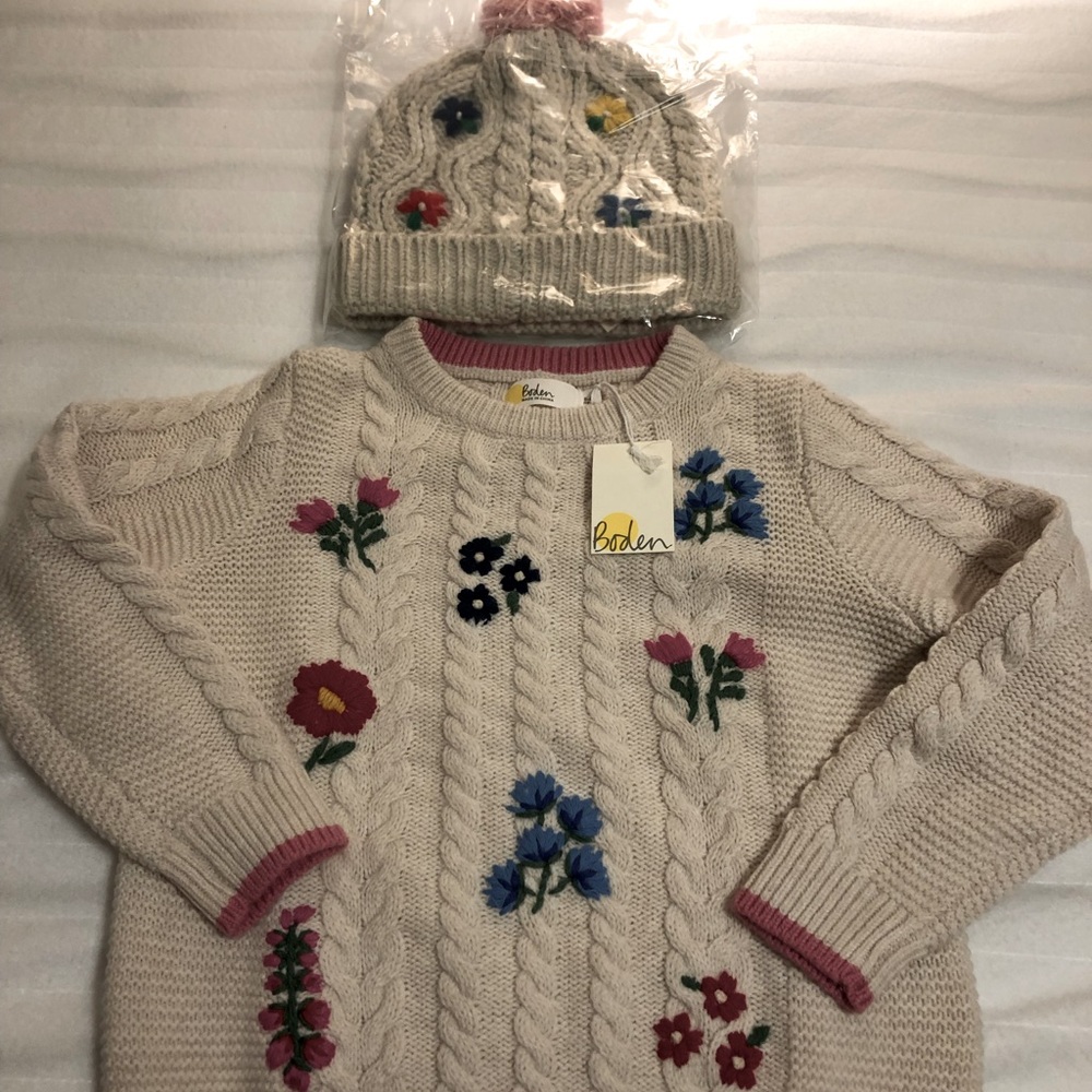 Mini Biden  Harriet sweater and matching hat